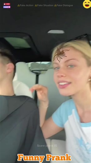 spider filter prank 😂 #scareprank #scarecam #scared #scarytiktoks #for #foryour #funny #prank #prankvideos #funnyvideos #funnytiktok #funnymemes #hahahaha