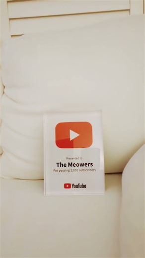 1000 subscriber play button