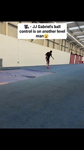 🎥 - JJ Gabriel's ball control is on another level 😮 #MUFC #JJGabriel #PremierLeague #WorldCupQualification | Manchester United and fans