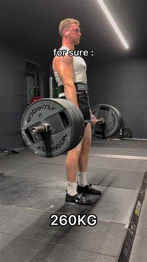 Alexandre Bécourt on Instagram: "J’invoque la carte appelle à un gigatacos #gymshark #fitnesspark #brutus #forsure"