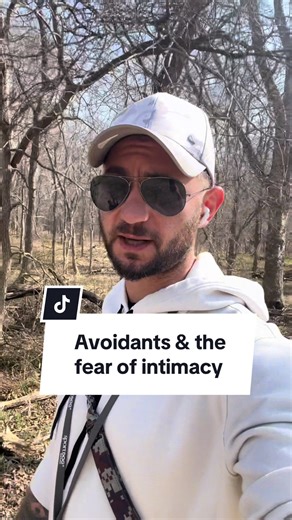 Dating someone with a fear of intimacy can be pretty devastating… An unaware partner will start questioning their looks, their worth, their performance… None of which really play a factor when it comes to the deep-rooted trauma of an avoidant. There’s nothing you can do to “break through” those fears- that can only be done with their personal healing. #avoidantattachment #avoidant #dismissiveavoidant #attachmenttheory #fearfulavoidant