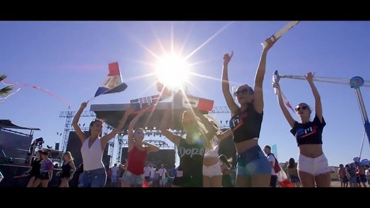 Rien que pour vous, la vidéo du MASHUP 2016 de Fun Radio :) Retrouvez tous les sons du mashup ici >> http://bit.ly/2i9wCFF | Fun Radio