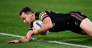 Dylan Edwards races away