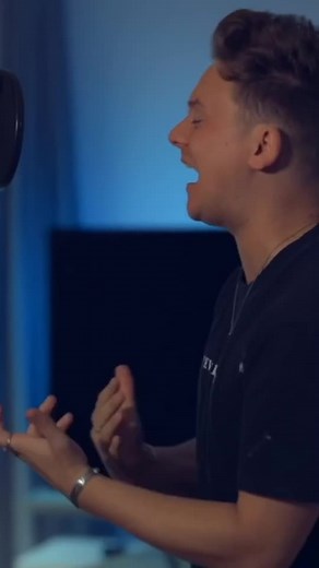 @conormaynard never fails to impress us 🤯👏🏽 #connormaynard #tatemcrae #youbrokemefirst #cover #singing #vocals #trending #mood #singer #coversong