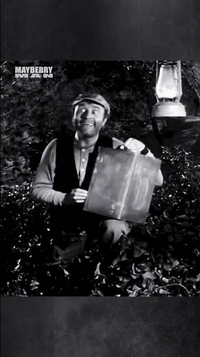 Ernest T Bass sings #theandygriffithshow #donknotts #classictv