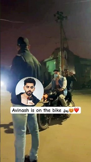Avinash is on the bike 💓😍🧿#avinashmishra #avisha #eishasingh #trending #ytshorts