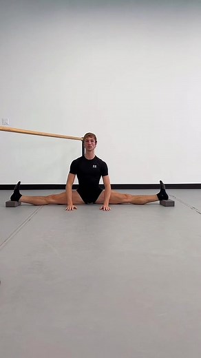 Male Ballet Pilates: Boys Can Do the Split Too