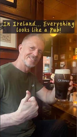 In Dublin, Ireland - Why does everything look like a pub? #RawTravel #Dulbin #Ireland #pub