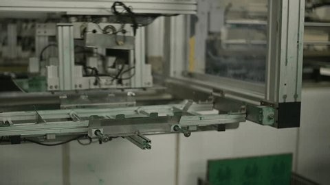 clip-4001265691-vdo-process-pcb-screen-solder-mask-factory