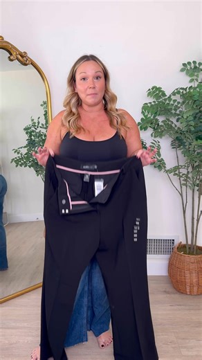 Torrid sent over some things for me to try on! They carry sizes 10-30! Love that for us mid and plus size gals! I’d say this haul was a win! Drop the word “TORRID” and I’ll send ya the details! #midsizestyle #torrid #sizeinclusive #fallstyle #tryonhaul | Shelli Enright