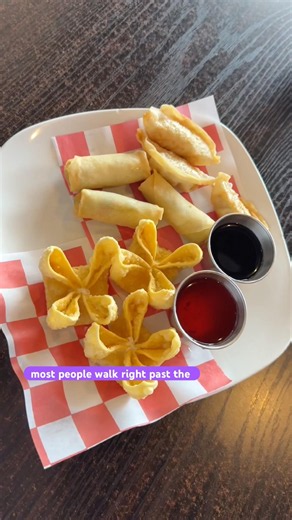 Need a Break from Burgers? Try This Thai Restaurant in Branson, Missouri ♥️