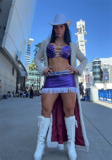 Buff Robin?? Or not?#nicorobin #cosplay #onepiececosplay | Cartoon Cosplay