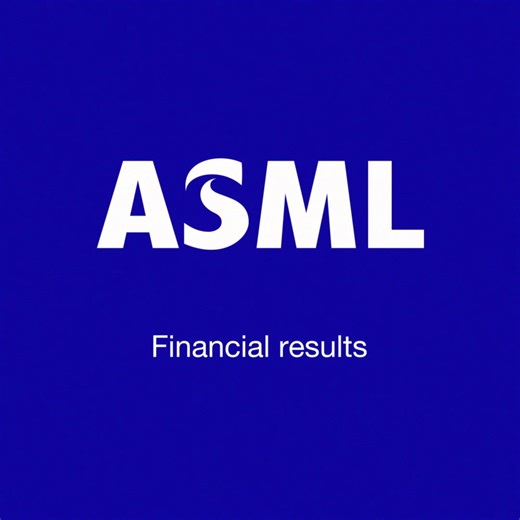 【ASML 小編快報📢｜ASML 2024 第一季財報出爐，毛利率表現高於指引！】 ASML 今日發佈 2024 年第一季財報，本季銷售淨額（net sales）為 53 億歐元，淨收入（net income）12 億歐元，毛利率（gross margin）為 51.0%，第一季度訂單金額為 36 億歐元，其中 6.56 億歐元為 EUV 訂單。展望第二季，預估銷售淨額約 57 至 62 億歐元，毛利率約落在 50% 至 51%，全年淨銷售額將與 2023 年相仿。 #總裁觀點分析財報 ASML 總裁暨執行長 Peter Wennink 表示：「第一季的營收落在先前指引的中點、毛利率則高於指引，動能來自產品組合和一次性成本效應。」我們對 2024 年全年展望不變，半導體產業正從低點持續復甦，預計下半年將優於上半年。我們視 2024 年為過渡年，將繼續投資產能提升與技術，為週期轉變做好準備。」 👉更多財報內容，點這裡看>> http://ms.spr.ly/6185YBntt #ASML #BePartOfProgress | ASML