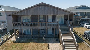 Pelican Point / 493 Ocean Blvd West