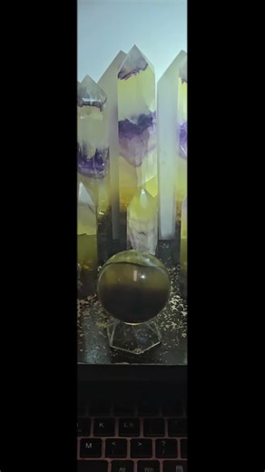 Sitting here enjoying the candy flourite that @Amanda Shell helped me.pick out during a live @Aura Crystal #collectionobsession #treasures #hotmessness #candyflourite