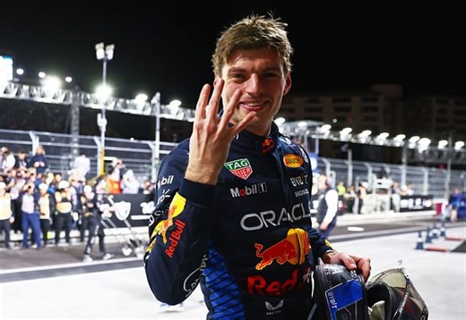 What languages does Max Verstappen speak?