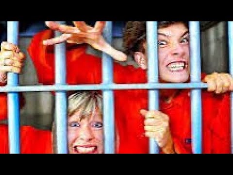 Morgz eats s*it in prison (ESCAPE THE PRISON YTP)