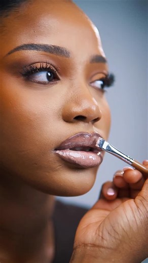 Bridal makeup artist Aberdeen | Glasgow | Edinburgh | Scotland on Instagram: "Calling all 2026 Brides 💃💃 When it comes to creating soft, timeless, natural bridal skin, that’s where @moj.beauty truly shines. With over 7+ years of experience, your bridal makeup is carefully crafted to help you look radiant, feel confident, and walk down the aisle as the best version of yourself. ✨ 2026 Bridal Bookings are now open for @moj.beauty and @dinta_media For bookings & enquiries — send a DM today Bridal