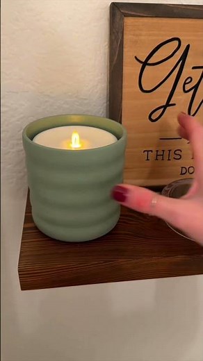 You can blow out the flameless candle! 😆 Flameless diffuser candle to from Lifeline is so cool!