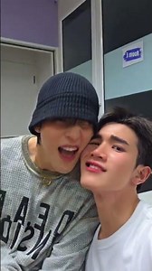 They're being so babygirls😋💅🏻#fourthnattawat#skywongravee