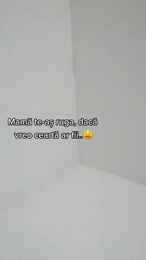 Emotional Romanian Messages on a Plain Background