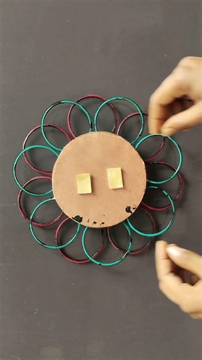 Easy Wall Hanging Ideas #How To Reuse Old Bangles #WallHanging #Youtubeshorts #Homedecor #Shorts