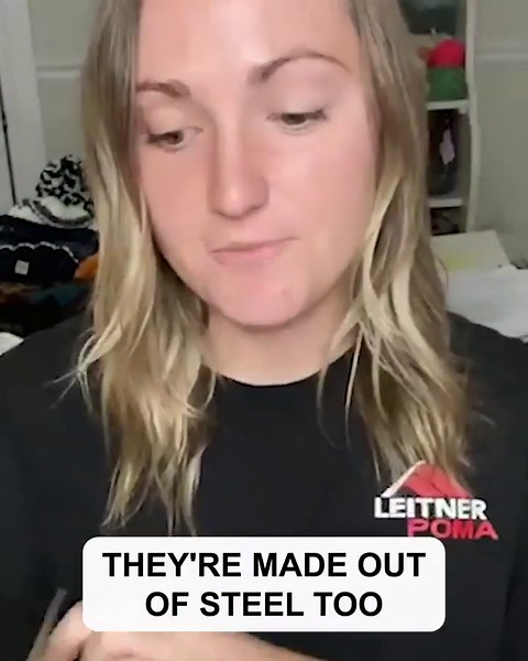 The Original Metalbird Silhouettes on Instagram: "These gifts truly represent love and joy... Unique, timeless & beautifully crafted. Treat someone with a gift that has meaning. 🙏🏼 Display your love and appreciation with an artistic Metalbird as a symbolic gift ❤ The 3 most popular birds this year are the: → Blue Jay → Owl → Hummingbird They include: ✍🏼Your personalized message on our card (Free!) 🌱 Sustainable packaging gift box 🔨 Premium Corten Steel 🚚 Fast FedEx Shipping ✅ 100% Satisfac