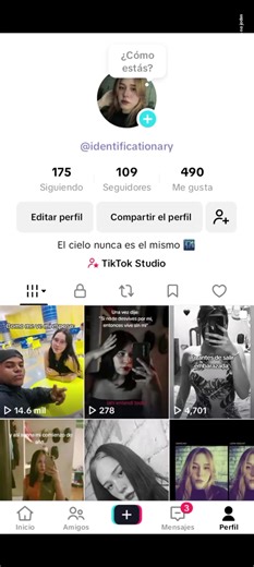 Colócale a la chica de la imagen ropa de chef, sin cambiar rasgos ni expresiones faciales. #tutorial #pareja #humor @identificationary