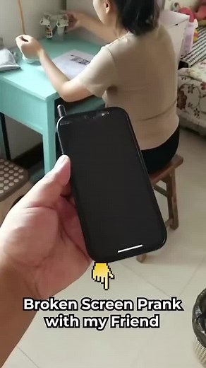 Creative Broken Screen Wallpaper Options