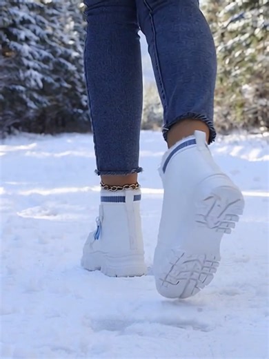Botas de Nieve para Mujeres: Estilo y Comodidad