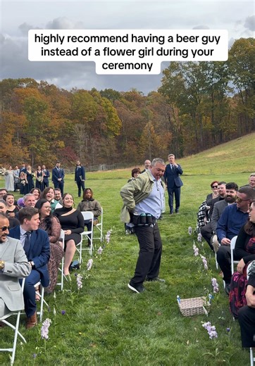 absolutely incredible 🤣 #weddingideas #weddingday #weddings #brideandgroom #weddingtips