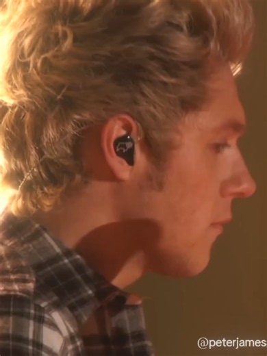 Little Things — One Direction (Lyrics Highlight)