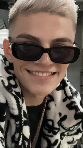 Engaging Kitchen Movements: Style and Energy in Cooking