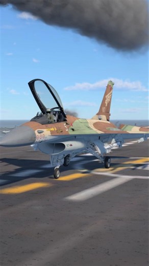 Managing to land on a carrier, take a look at this F-16A 'Netz'. #warthunder #gameplay #carrier
