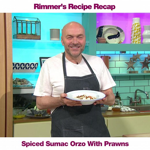 ✨Rimmer's Recipe Recap ✨ Spiced Sumac Orzo With Prawns🍤🌶️ Follow to recreate @rimmersimon’s sensational dish in your own kitchen! See the recipe details below: Serves 3-4 Prep time 15 mins Cooking time 15-20 mins Ingredients 1 very thinly sliced red onion 2 cloves sliced garlic 50ml olive oil 1 teaspoon chilli flakes 1 teaspoon sumac Tin chopped tomatoes 200g orzo 400ml chicken stock 400g king prawns, shelled Handful chopped parsley Juice and zest 1 lemon Garnish with 200g crumbled feta and lo