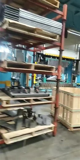 no lock out no tag out... #oshaapproved #shitjobs #presswork #factorylife #atacosteel