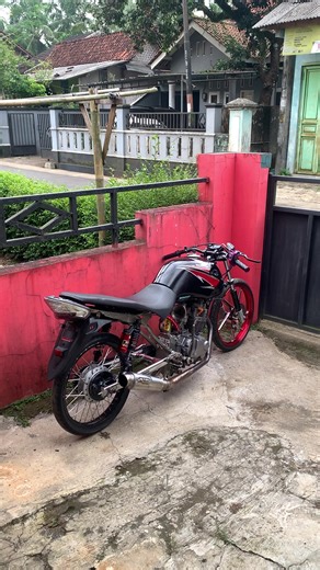 Explorando Tiger Trondol a 1200m de Altura