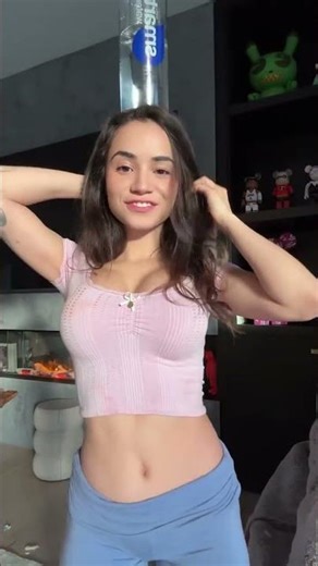 OMG SHE IS SO HOT! EMAR BB #tiktok #tiktokgirls #dance #egirl #dancer