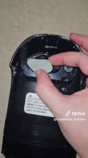 This 2-1 vacuum and mop is pretty freaking awesome! #vacuummop | vacuum mop