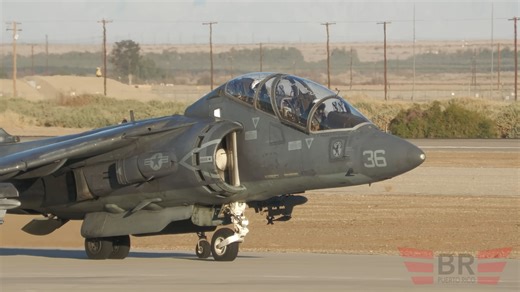 罕见的 AV-8B“鹞”II 战机行动_ VMA-223 中队在埃尔森特罗海军航空站训练！