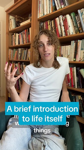 Introduction to Life: Biology and Quantum Physics Explained