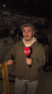 In der Ziegelei Deppe in Uelsen entsteht eine besondere Spendenaktion: Unterstützer können Backsteine für die Sanierung einer historischen Pilgerherberge am Kloster Frenswegen in Nordhorn signieren. Jeder Spender erhält drei Steine, von denen einer später im Gebäude verbaut wird, die anderen dürfen als Erinnerung mitgenommen werden. Mehr lest ihr auf GN-Online. #grafschaftbentheim #KlosterFrenswegen #Nordhorn #Uelsen #Deppe #Ziegelei #Spendenaktion | Grafschafter Nachrichten