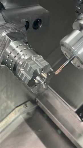 POWERFUL TURNING. PRECISION CUTTING. ⚡