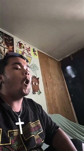 I tried 😂 #vapedisposable #vapetricks #rap #savvfam