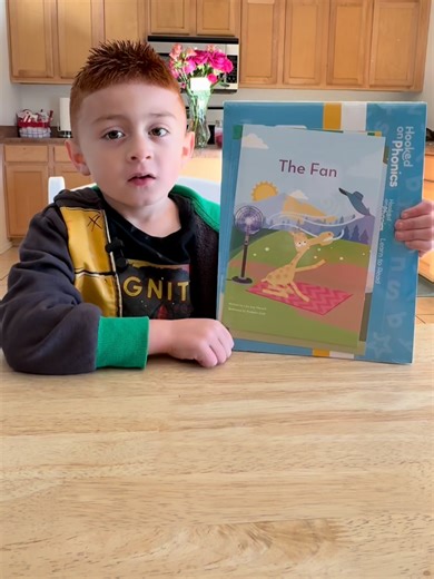Watch this unboxing and program test drive courtesy of @redheadsoftiktok - for sharing this video!💓 #hookedonphonics #unboxingvideo #learntoread #phonics
