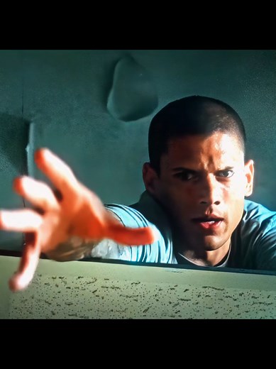 Michael Saves Sara: A Touching Prison Break Moment