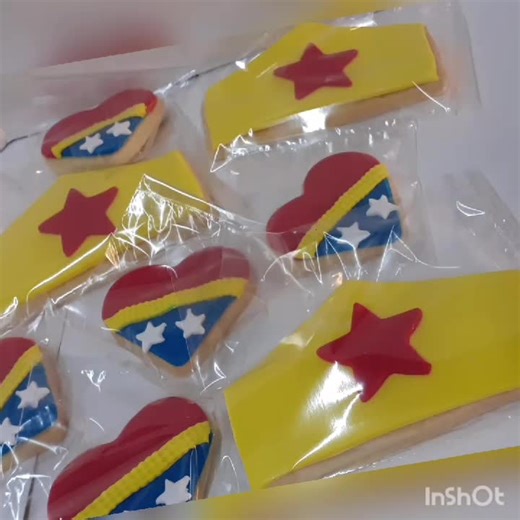 cookies tematicas Wonder Woman #cookies #cookiestematicas #cookiespersonalizadas