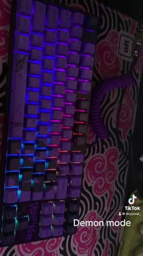 @matrixkeyboards x @Clix 🔥💜🖤 demon mode 😈 #fyp #clix #matrix #fortnite #unreal