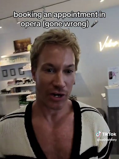 Singing to Strangers: Hilarious Public Opera Prank