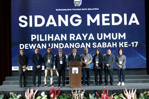 (LIVE UPDATES) SABAH DECIDES 2025: GRS emerges front-runner in official EC count | Borneo Post Online